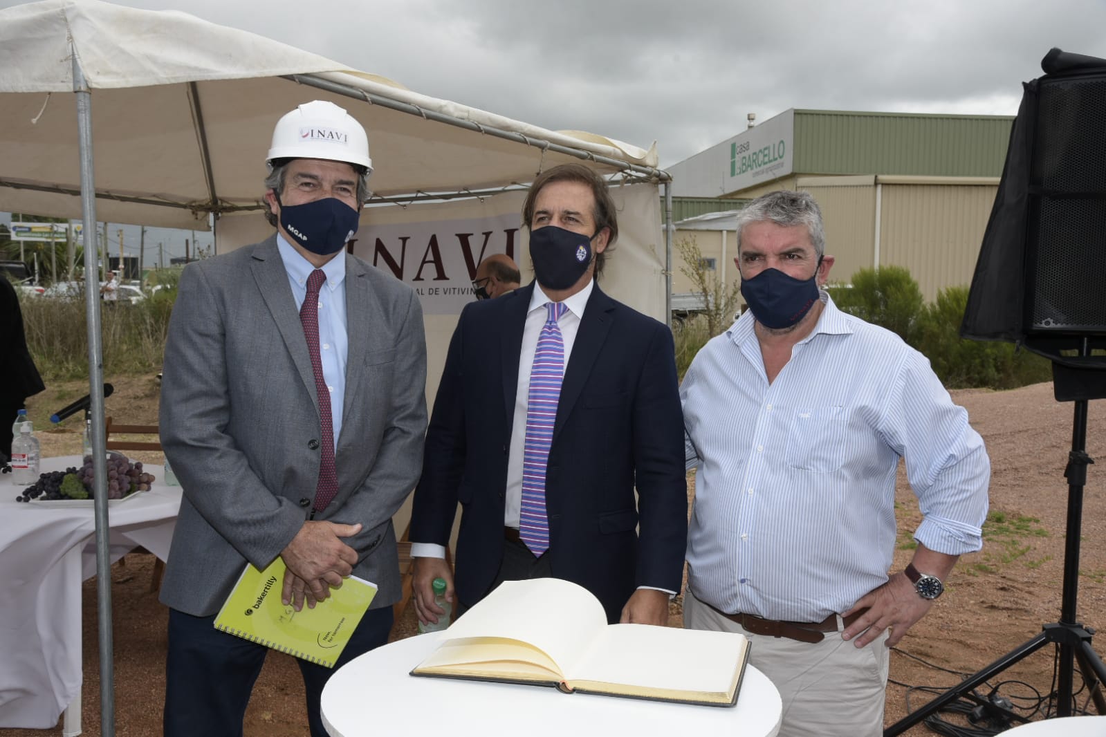 Presidente Lacalle Pou inauguró obra de INAVI