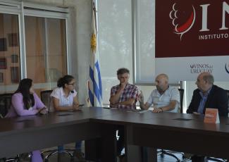 VISITA DE ESTUDIANTES MEXICANOS DE ENOLOGÍA